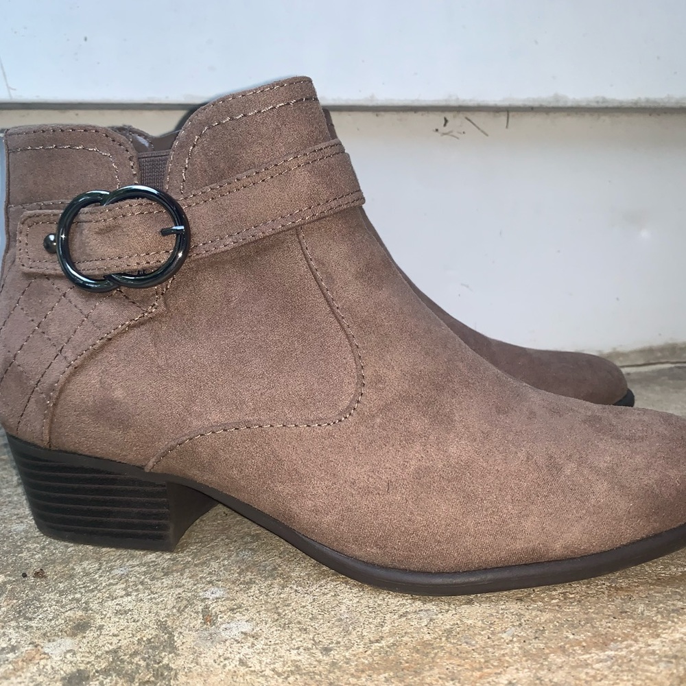 Unisa Fall Booties
